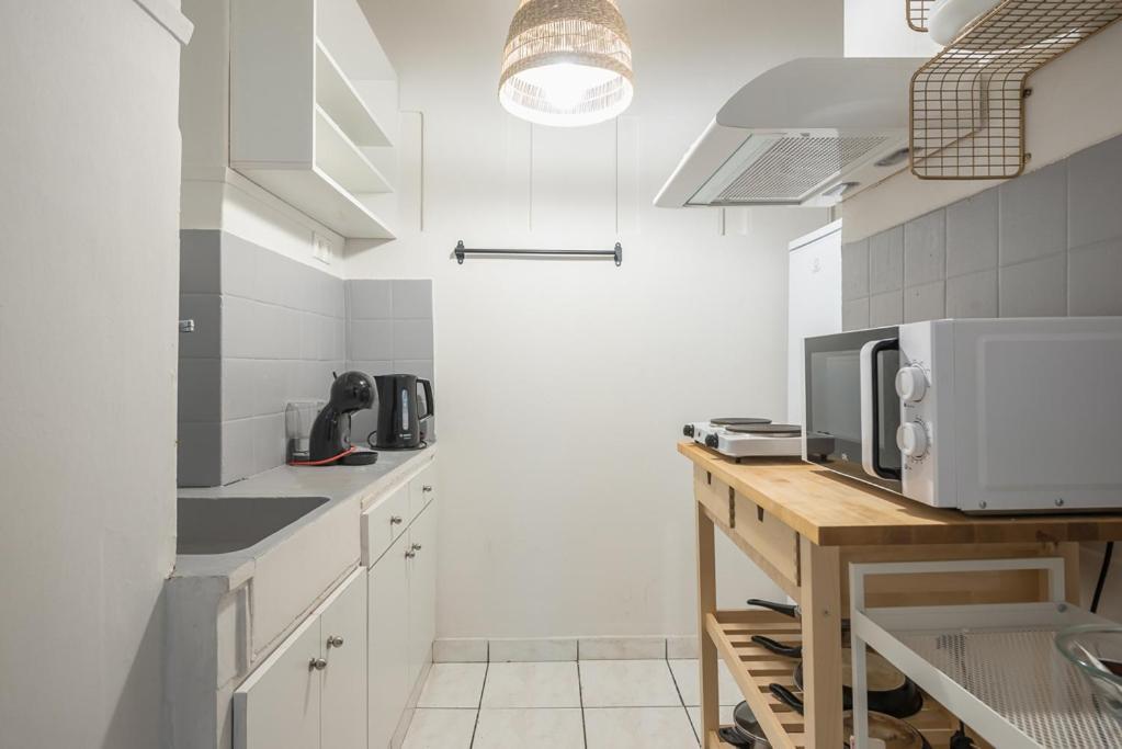Pame Rentals - 2Bd Home, 4 Min To Acropolis Ateny Zewnętrze zdjęcie